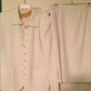 NWT Jones  of New York size 12 suit